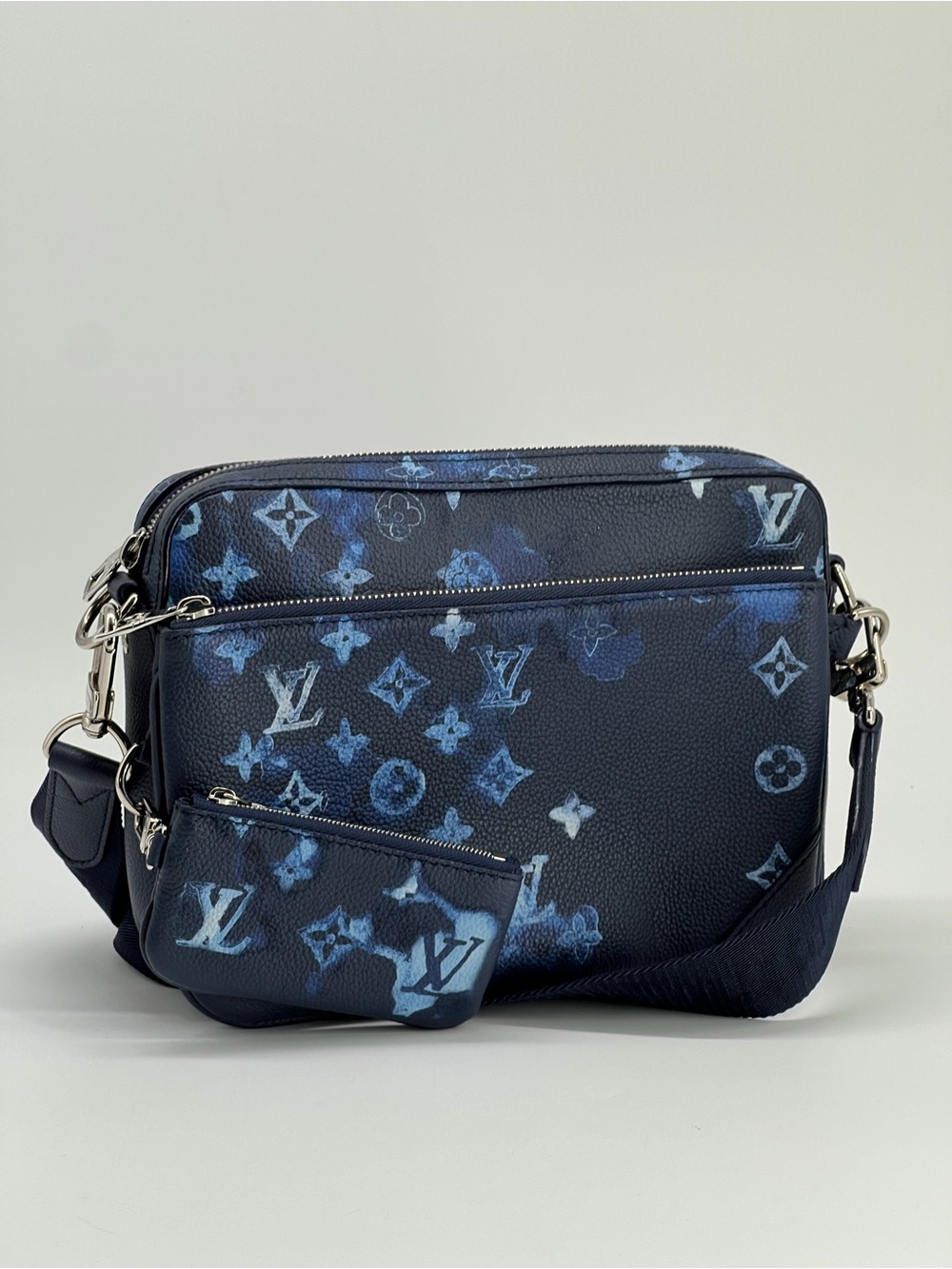 LOUIS VUITTON Trio Messenger Blue Monogram Watercolor Shoulder Bag